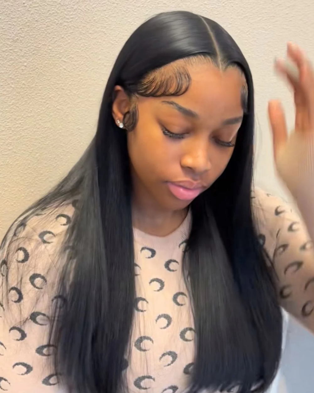 STRAIGHT WIGS